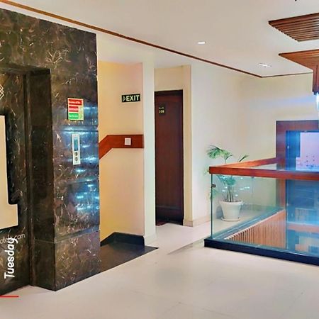 Hotel Aura Grand By Levelup Hotels Amritsar Eksteriør billede