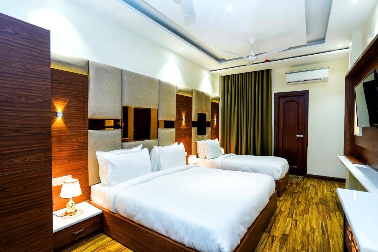 Hotel Aura Grand By Levelup Hotels Amritsar Eksteriør billede