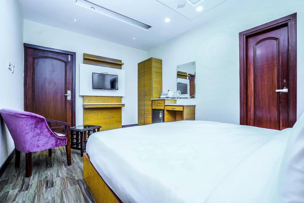 Hotel Aura Grand By Levelup Hotels Amritsar Eksteriør billede