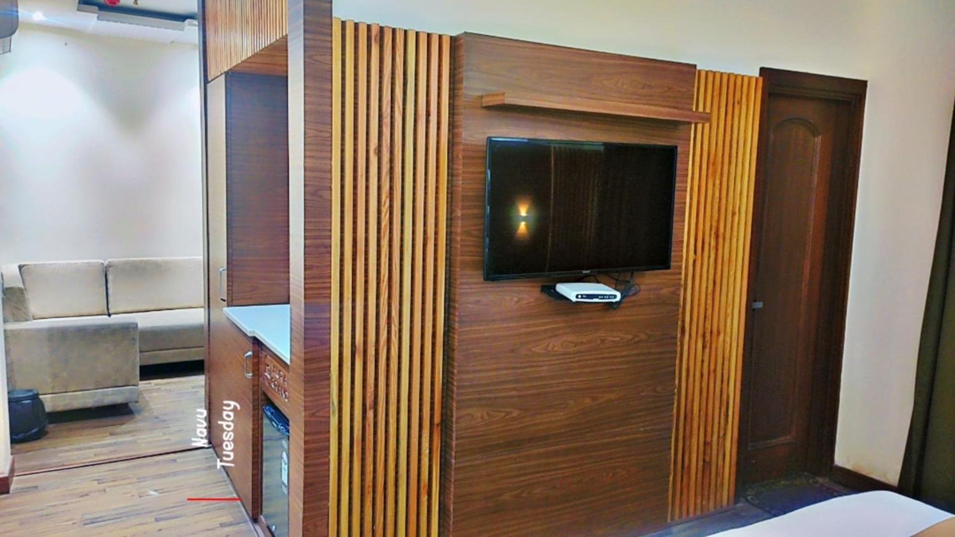 Hotel Aura Grand By Levelup Hotels Amritsar Eksteriør billede