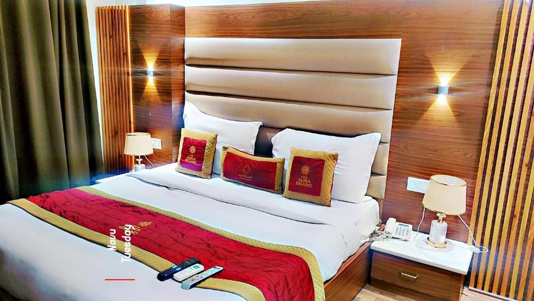 Hotel Aura Grand By Levelup Hotels Amritsar Eksteriør billede